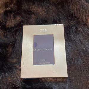 Ralph Lauren picture frame has some scratches
